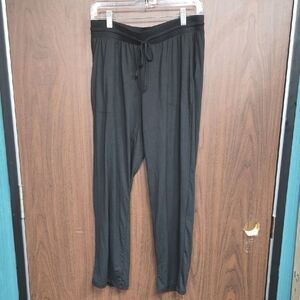 Flora Nikrooz Size M Black Lightweight Cropped Pajama Pants